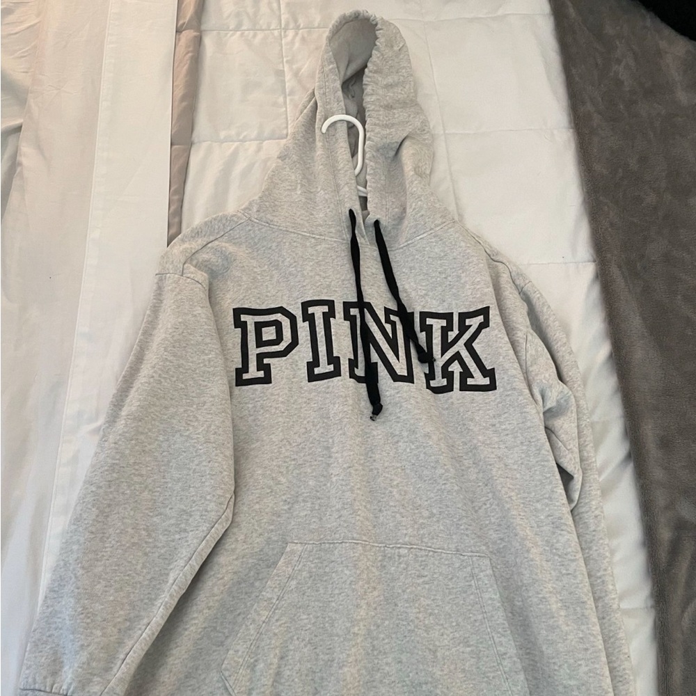 PINK SWEATER (GREY)